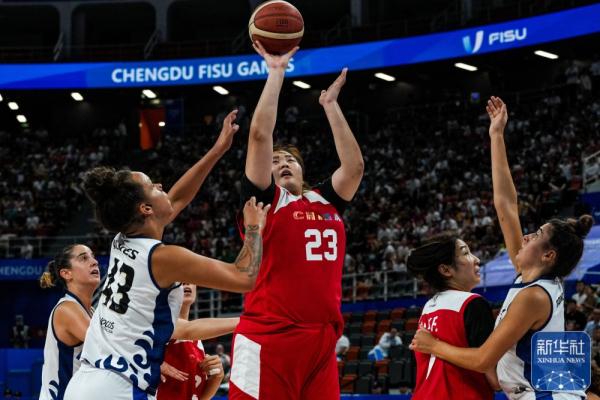 成都大运会 | 篮球：中国女队取得“开门红”