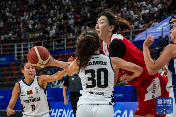 成都大运会 | 篮球：中国女队取得“开门红”