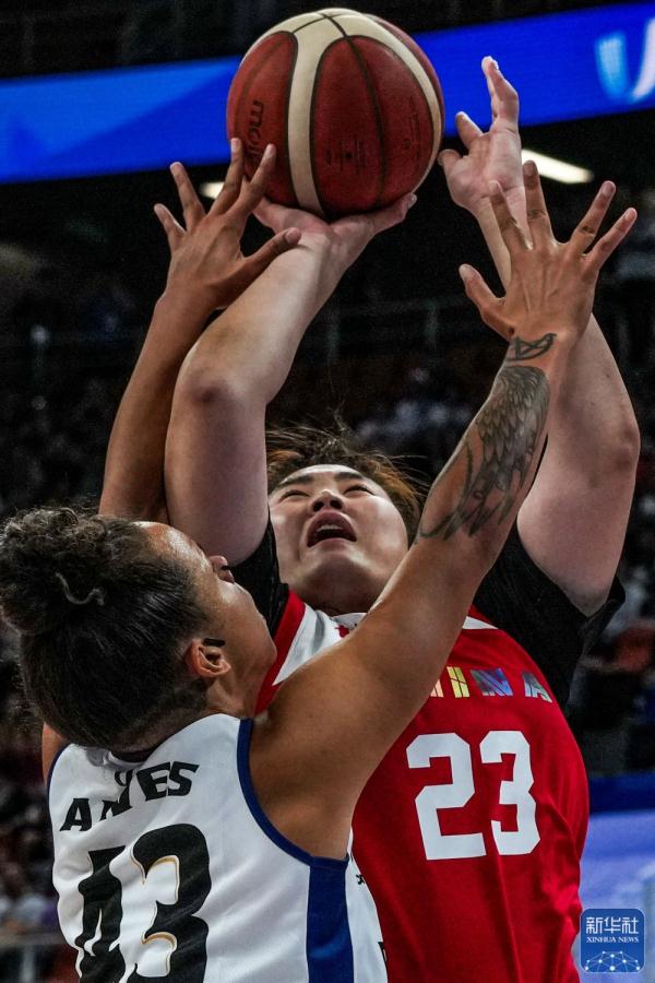 成都大运会 | 篮球：中国女队取得“开门红”