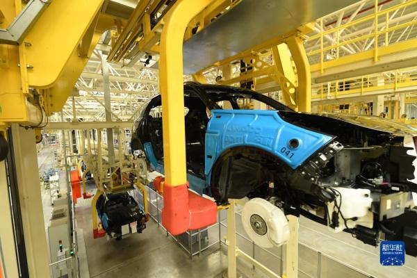 新华全媒+·新时代中国调研行·长江篇丨长江经济带：打造新能源汽车产业集群