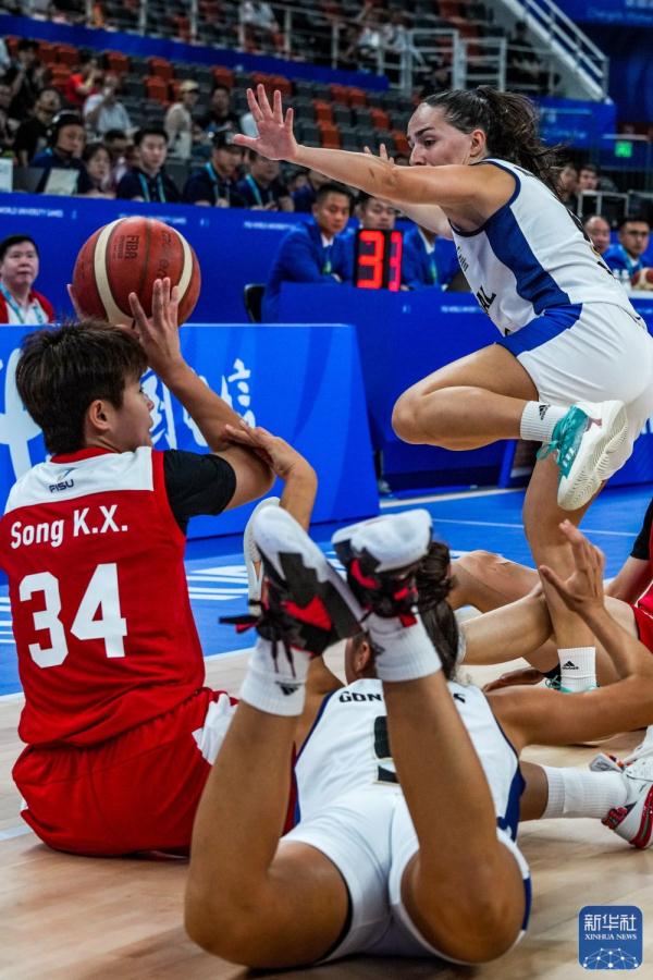 成都大运会 | 篮球：中国女队取得“开门红”