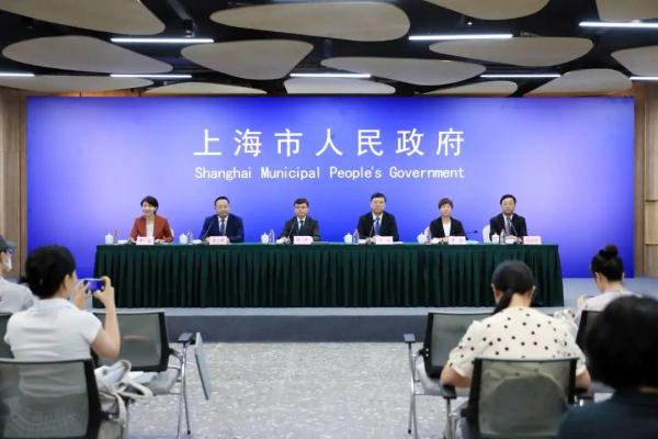 节假日上海往返崇明高速总堵成猪肝红？一大波好消息来了——