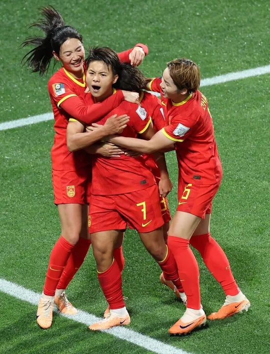 中国女足，赢了！