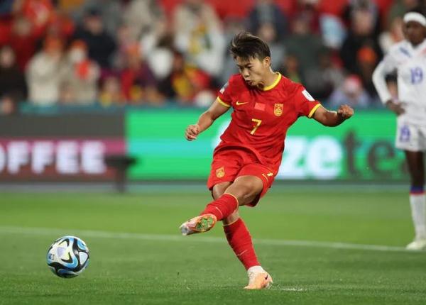 中国女足，赢了！