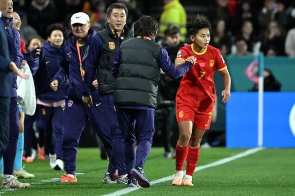 中国女足，赢了！