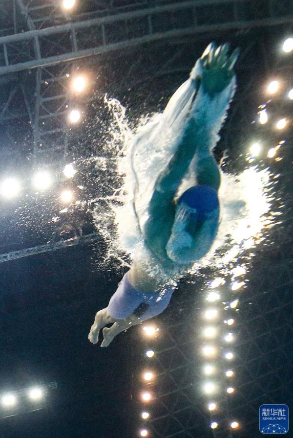 游泳世锦赛丨男子200米蛙泳:覃海洋破世界纪录夺冠 游泳世锦赛丨男子200米蛙泳:覃海洋破世界纪录夺冠