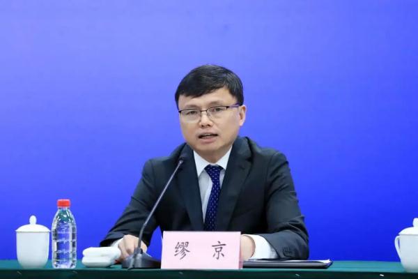 节假日上海往返崇明高速总堵成猪肝红？一大波好消息来了——