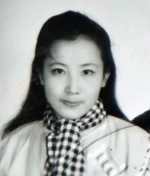 潜逃24年的“美女毒蛇”逃犯,落网!致1死1伤,警方曾多次喊话 潜逃24年的“美女毒蛇”逃犯,落网!致1死1伤,警方曾多次喊话