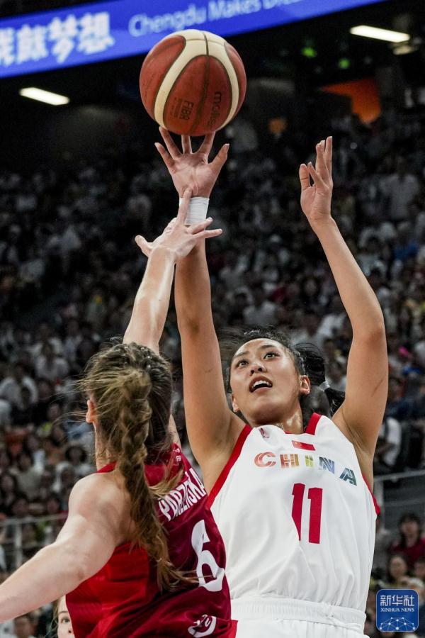 成都大运会 | 篮球女子预赛D组：中国队胜波兰队