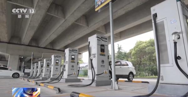几万台→超660万台 充电桩建设让新能源汽车进山上岛更容易