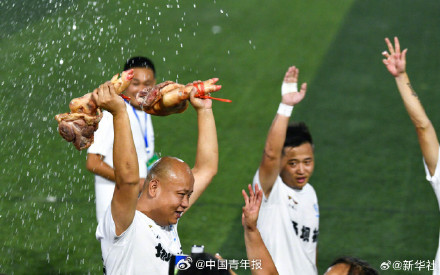 贵州村超决赛奖品为猪牛羊 贵州村超决赛奖品为猪牛羊