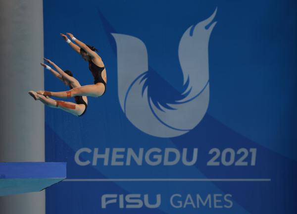 张家齐/掌敏洁夺跳水女子双人10米台金牌！