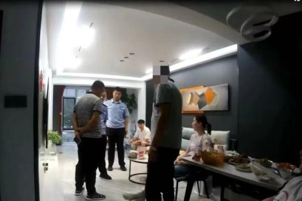 “一人带出一条链”：男子沉迷网络赌博，被抓时仍在赌……