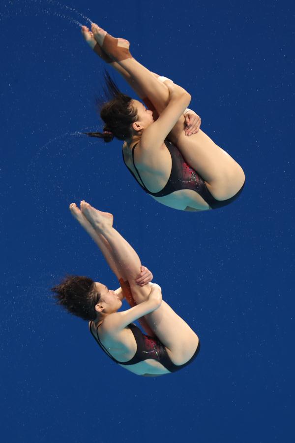 张家齐/掌敏洁夺跳水女子双人10米台金牌！