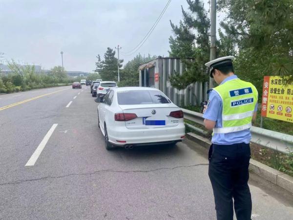 违停治理不停歇,疏堵保畅不松懈 违停治理不停歇,疏堵保畅不松懈