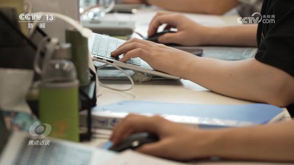 焦点访谈:招聘变“培训” “用人”成骗人 焦点访谈:招聘变“培训” “用人”成骗人