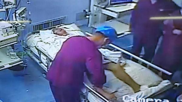 新乡6旬男子浇地扎破脚掌,10天后住进ICU……医生紧急提醒 新乡6旬男子浇地扎破脚掌,10天后住进ICU……医生紧急提醒