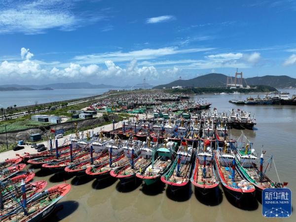 浙江:防御台风“卡努” 渔船推迟开捕 浙江:防御台风“卡努” 渔船推迟开捕