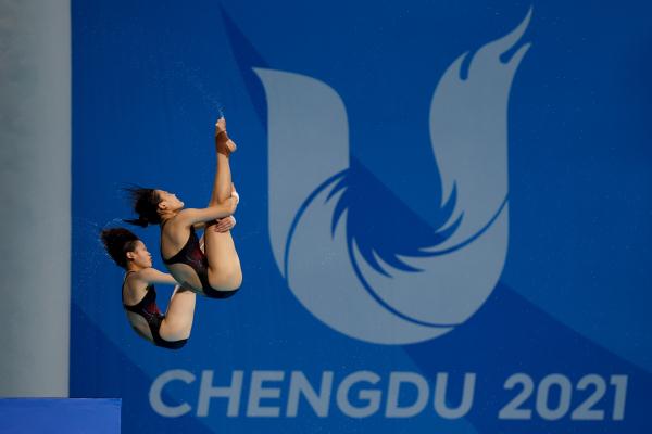 张家齐/掌敏洁夺跳水女子双人10米台金牌！