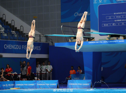 中国组合摘大运会跳水项目首金 中国组合摘大运会跳水项目首金