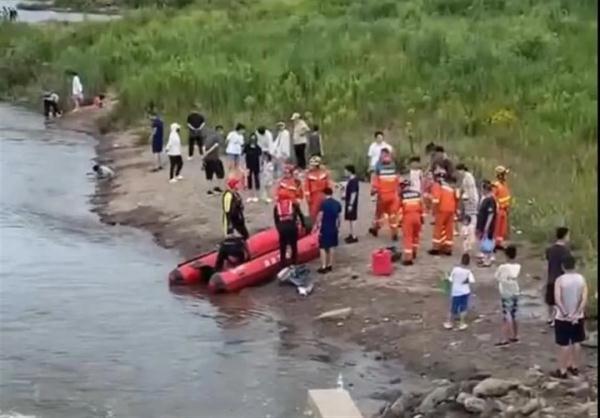 锦州：一男子河边捉螃蟹被冲走，找到时已……