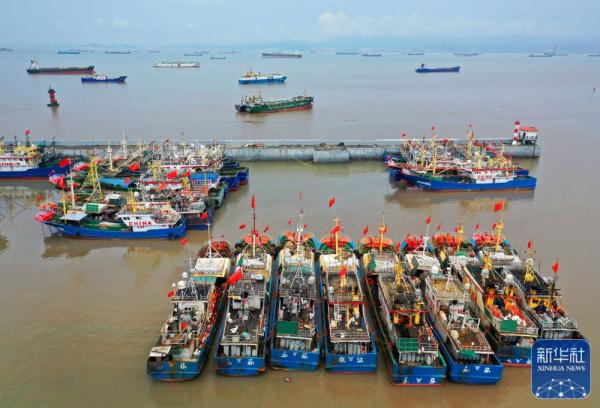 浙江:防御台风“卡努” 渔船推迟开捕 浙江:防御台风“卡努” 渔船推迟开捕