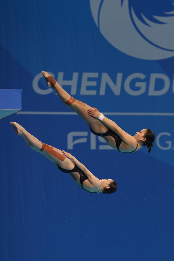 张家齐/掌敏洁夺跳水女子双人10米台金牌！