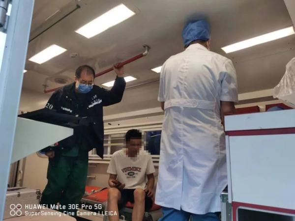 暴雨中转运早产新生儿,定海、神针安稳了 暴雨中转运早产新生儿,定海、神针安稳了