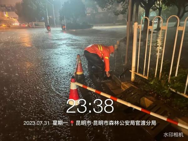 北市区多地出现淹积水，有路段临时断交！昆明连发预警：这个期间暂停户外活动！