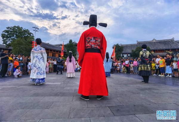 爽爽贵阳避暑季|青岩古镇上演旅游版“清明上河图”