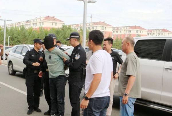 锡林浩特市公安局侦破一起26年前命案积案