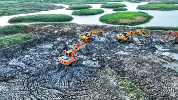 浙江德清：荒地“换装”建公园