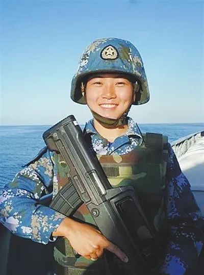 中国女兵，够飒！