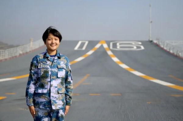 中国女兵，够飒！