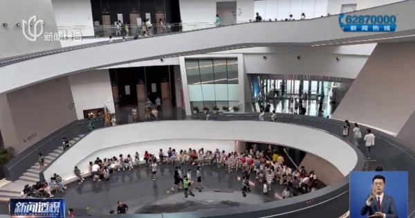 一票难求的上海天文馆，报了“研学团”就能进？背后疑为黄牛抢票