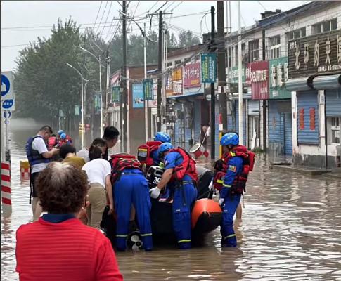 蓝天救援山西队41人赴京冀暴雨受灾区