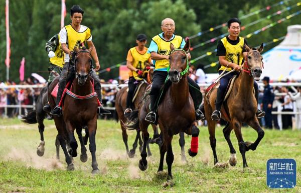草原那达慕：科尔沁草原上的欢乐大会