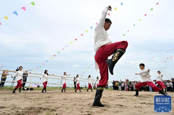 草原那达慕：科尔沁草原上的欢乐大会