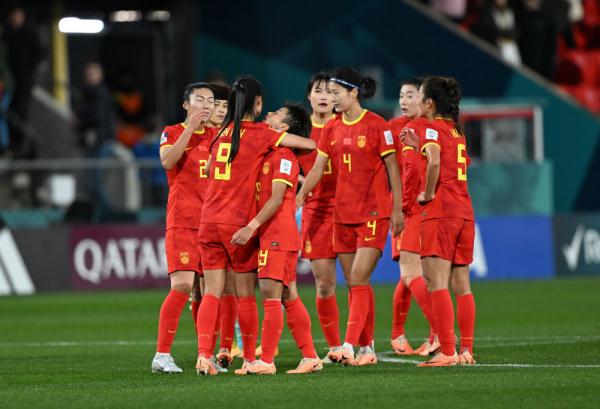 中国女足大比分不敌英格兰 世界杯黯然出局