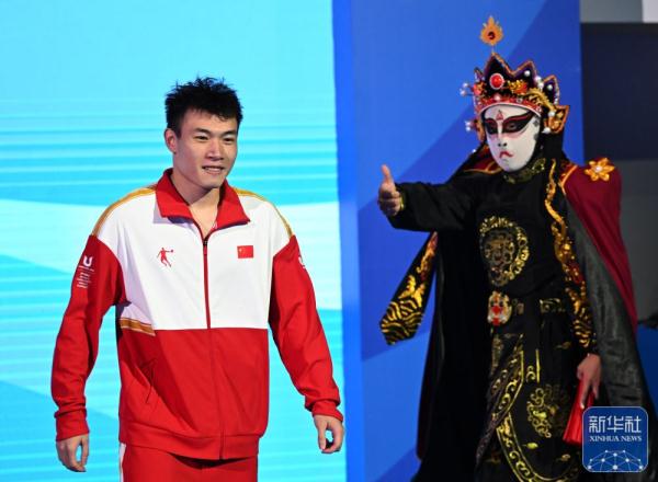 成都大运会|中国选手包揽跳水男子3米跳板冠亚军 成都大运会|中国选手包揽跳水男子3米跳板冠亚军