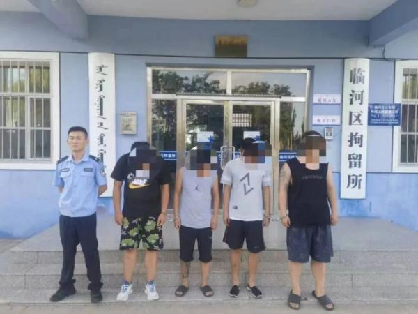 临河警方打掉一犯罪粘贴涉黄“小贴纸”引流团伙