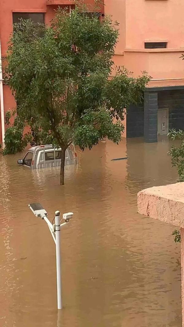 洪水围困,小城涿州在呼救 洪水围困,小城涿州在呼救