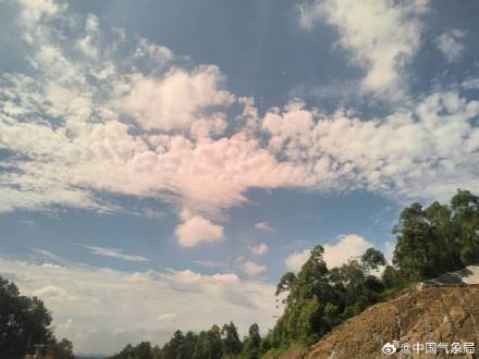 重庆璧山现粉色云朵 云朵为什么是粉色的? 重庆璧山现粉色云朵 云朵为什么是粉色的?