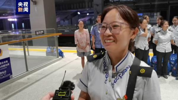 3辆列车被困人员，全部平安！