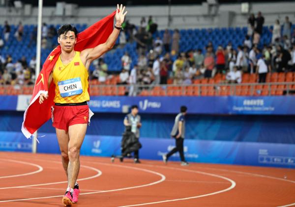 成都大运会|田径综合：陈冠锋男子百米摘铜 波兰队单日收获三金