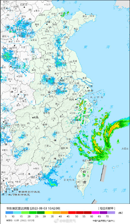 台风卡努外围云系影响上海