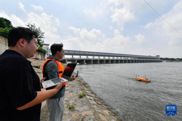 天津:独流减河进洪闸闸门全部开启 天津:独流减河进洪闸闸门全部开启