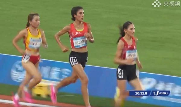 又美又飒！清华大学夏雨雨，反超夺金！