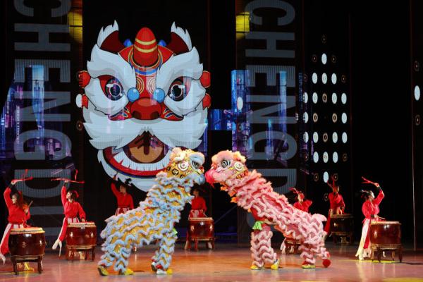 大运村的“奇幻之夜”