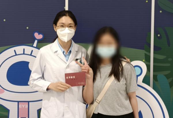 女孩眼皮跳了大半年，一查发现这里出了问题